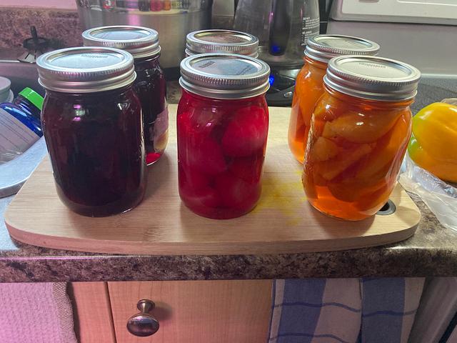 Canning beets